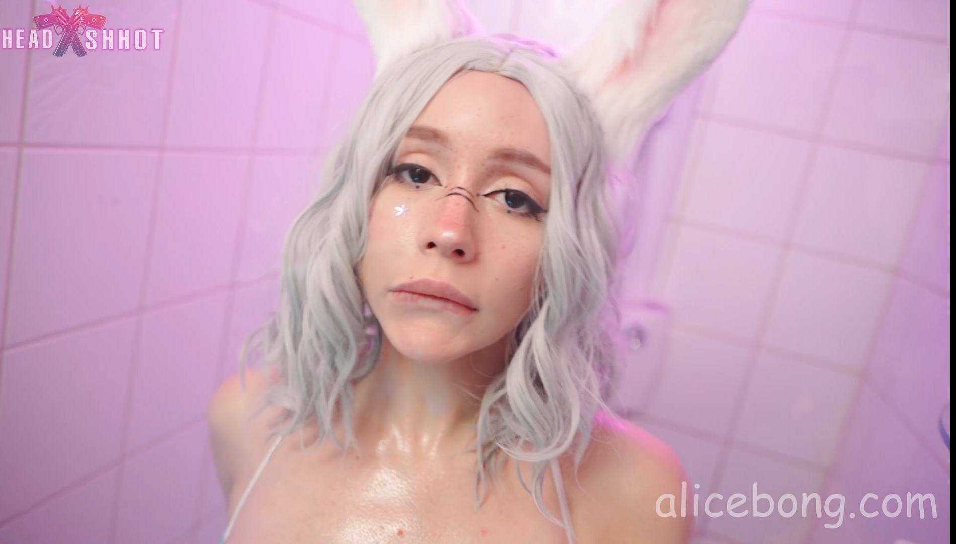 AliceBong - Wet rabbit Solo - OnlyFans